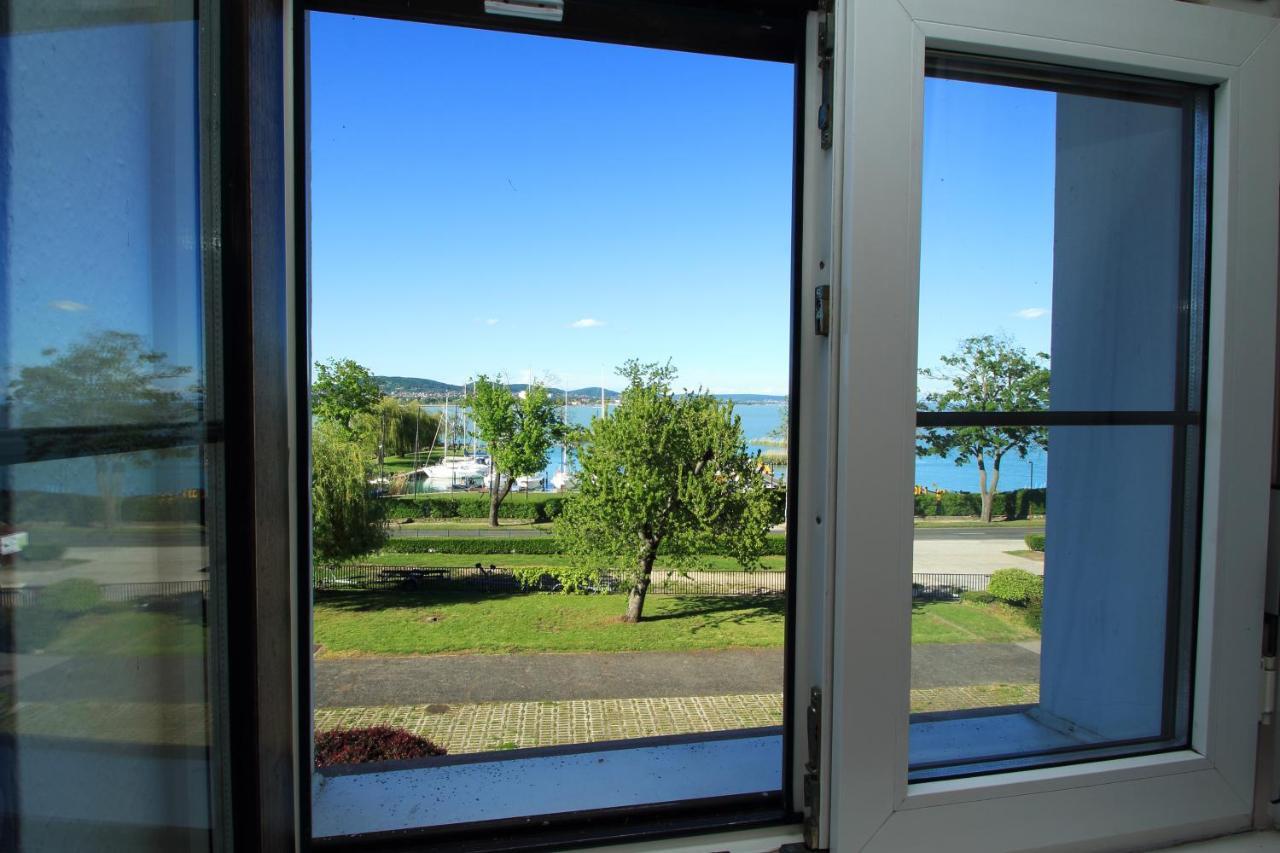 Aquilo Hotel Panorama Tihany Buitenkant foto