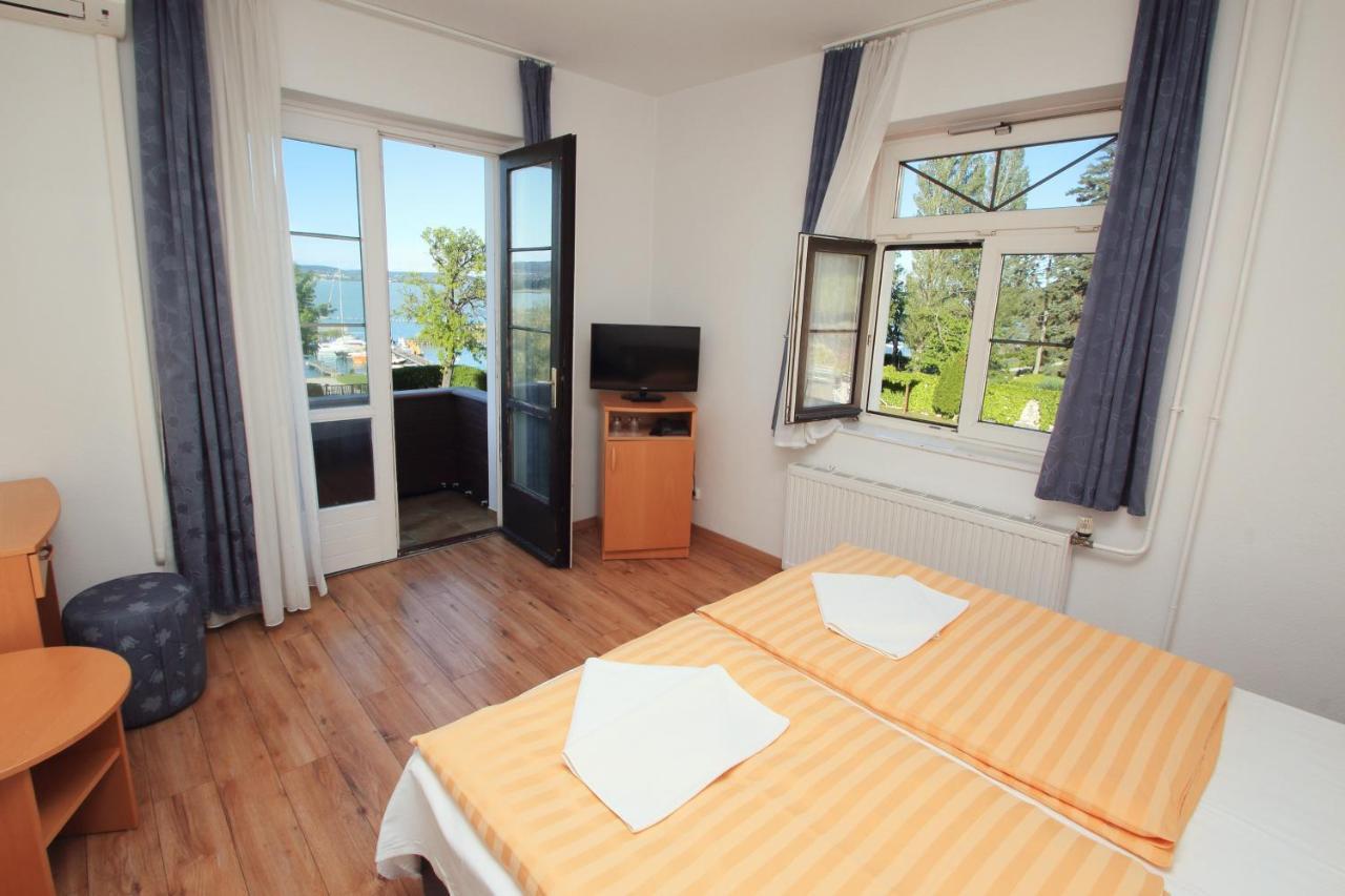 Aquilo Hotel Panorama Tihany Buitenkant foto