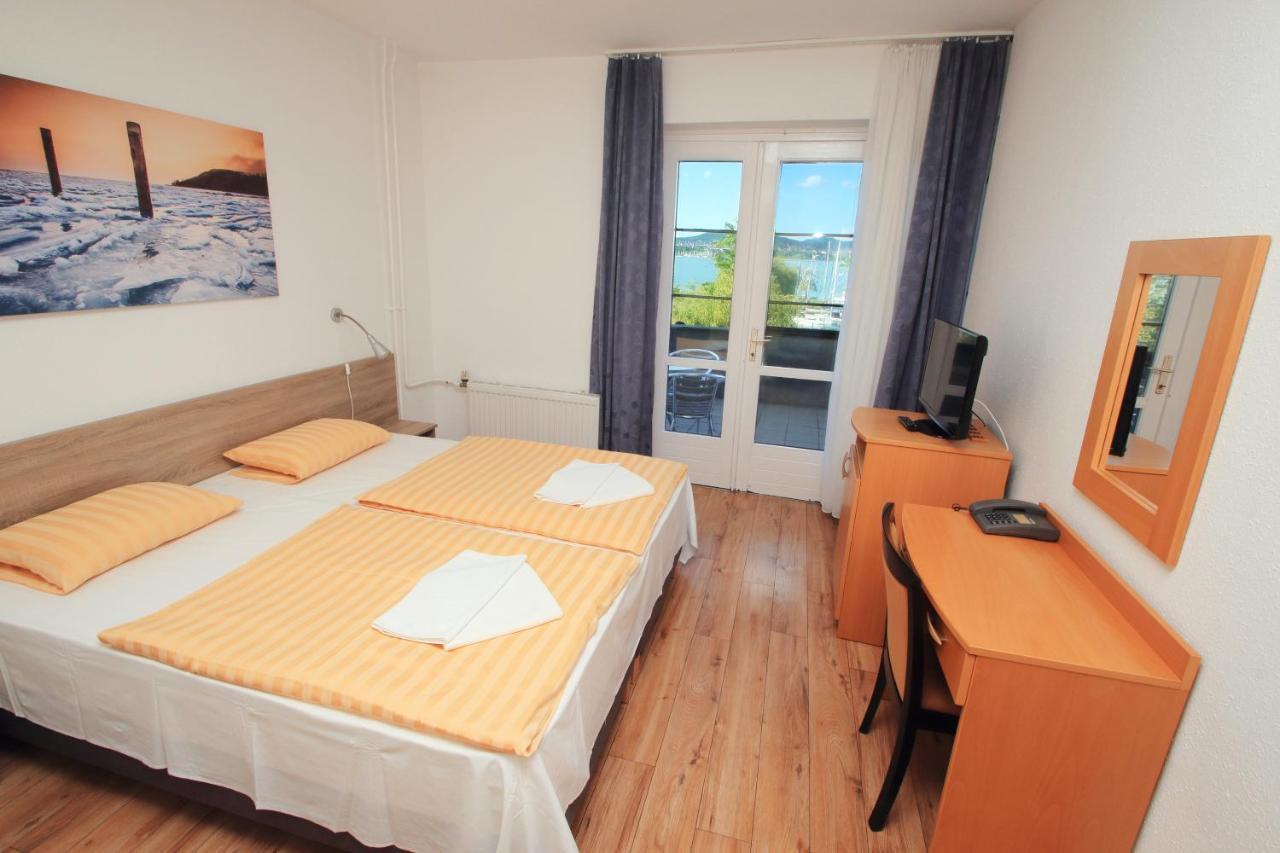 Aquilo Hotel Panorama Tihany Buitenkant foto