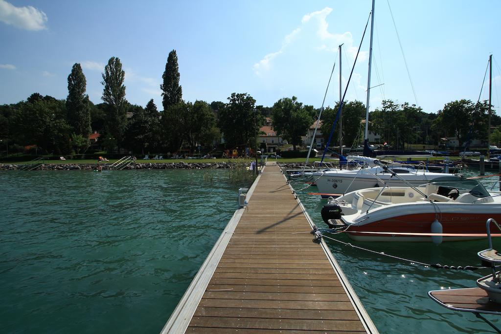 Aquilo Hotel Panorama Tihany Buitenkant foto